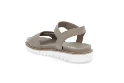Bekväm och klassisk sandal
