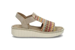 Bekväm och lätt sandal