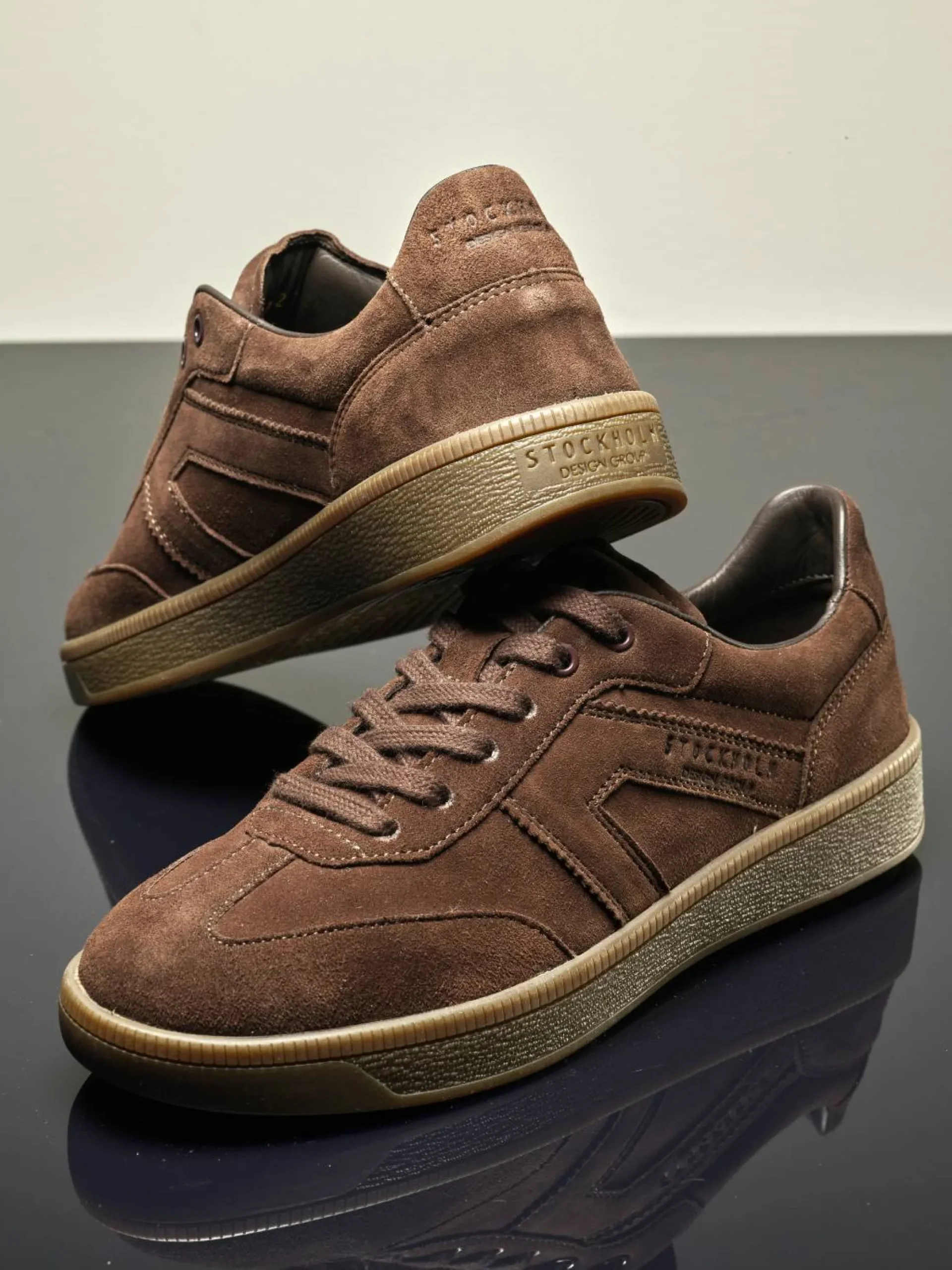 Eleganta sneakers