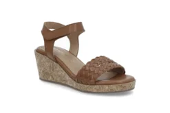 Elegant flätad kilklackad sandal
