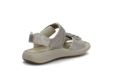 Glittrande sandal