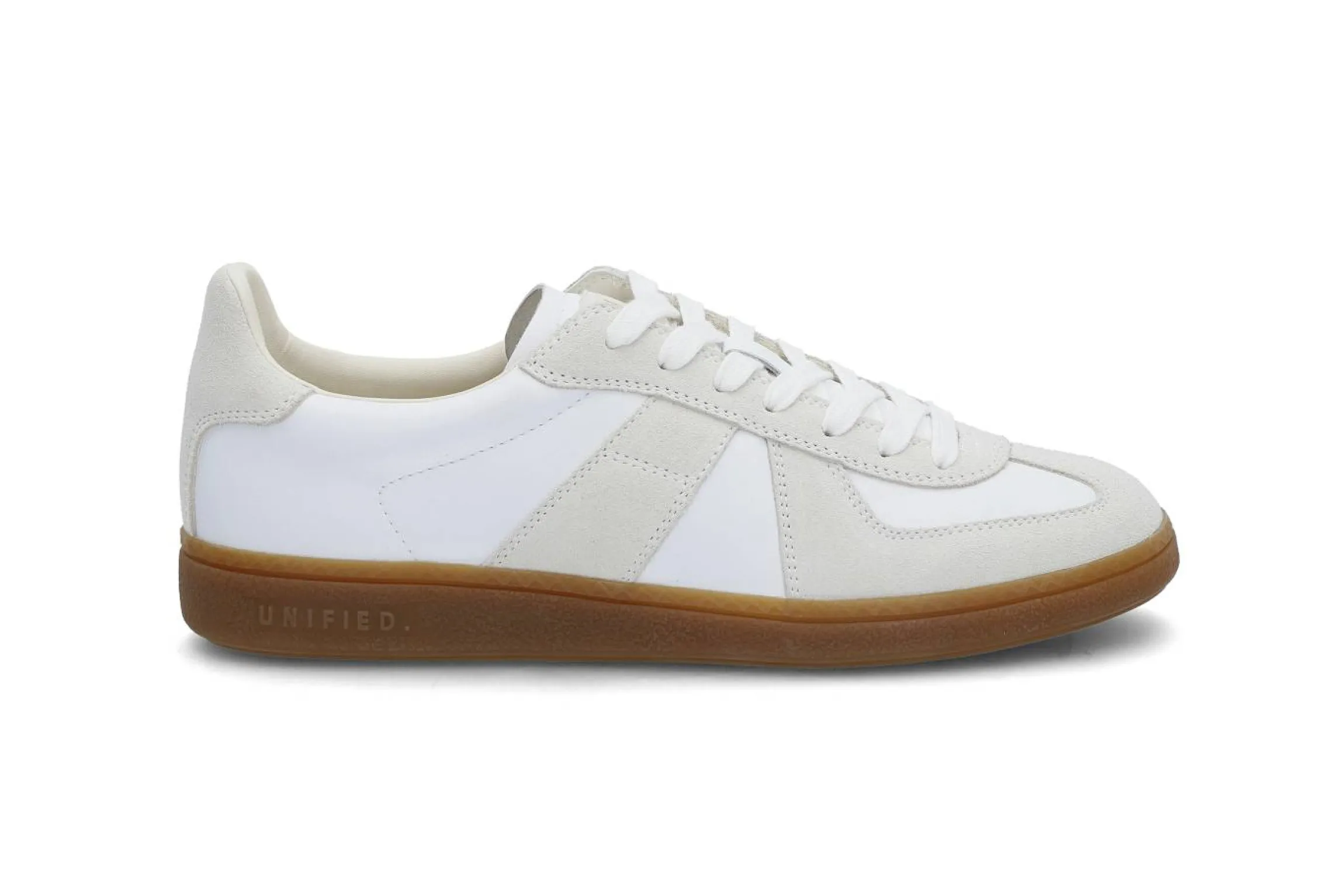 Modern cupsole sneaker