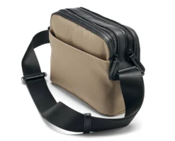 Praktisk crossbody-väska