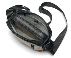 Praktisk crossbody-väska