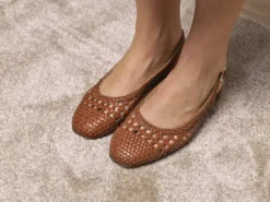 Sammanflätad slingback