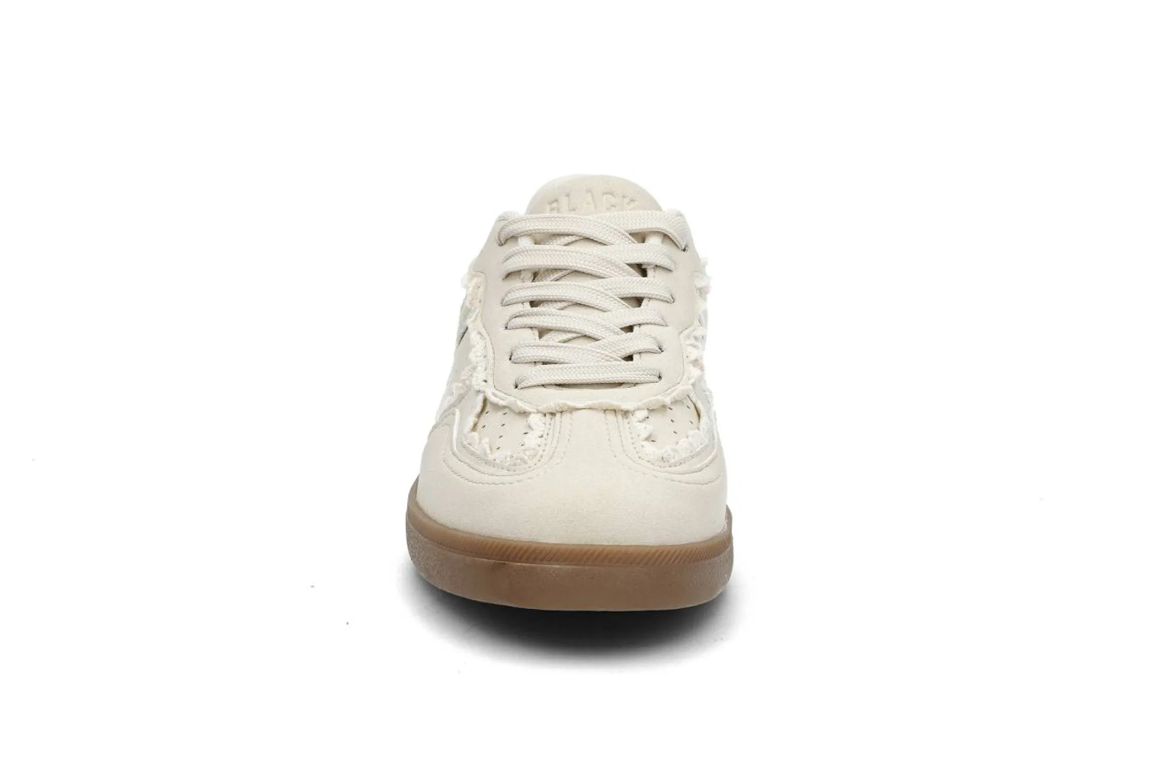 Sportiga sneakers med spetsdetaljer