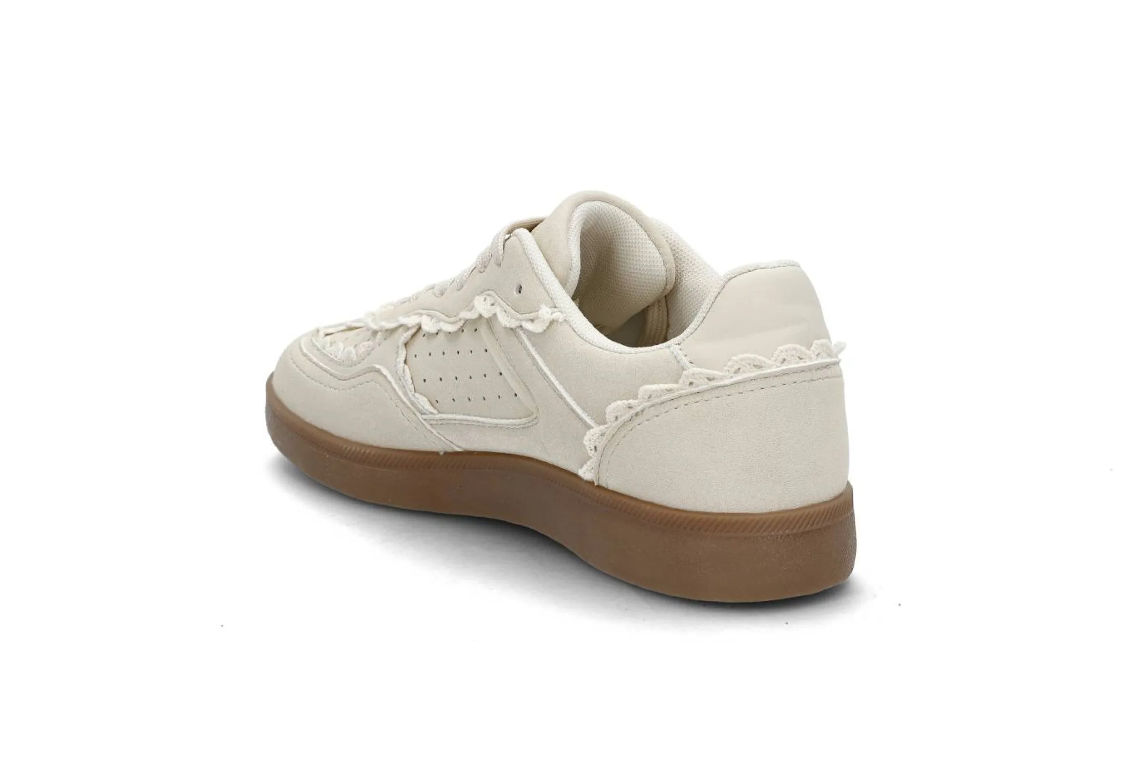 Sportiga sneakers med spetsdetaljer