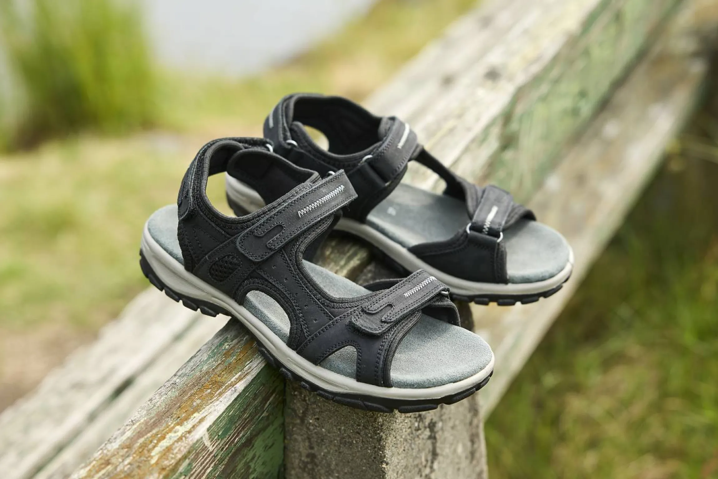 Sportig fritidssandal