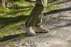 Sportig fritidssandal