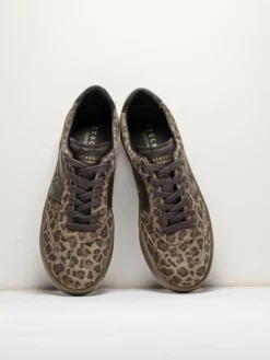 Trendiga sneakers
